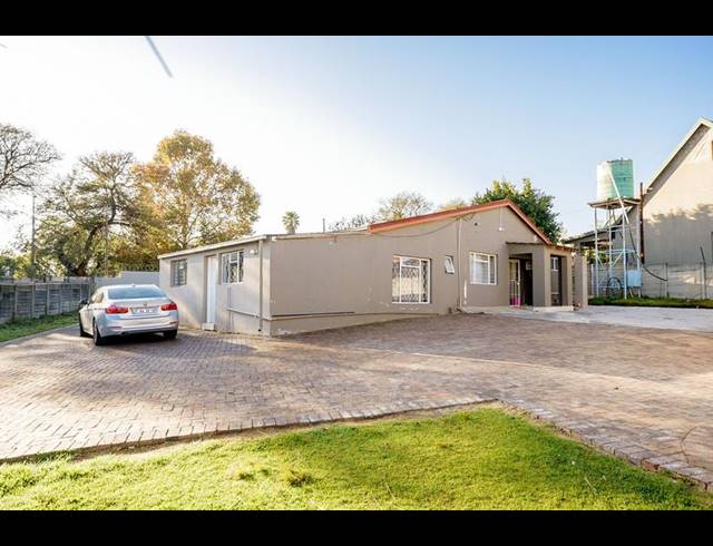 11 BEDROOM HOUSE FOR SALE IN TERENURE